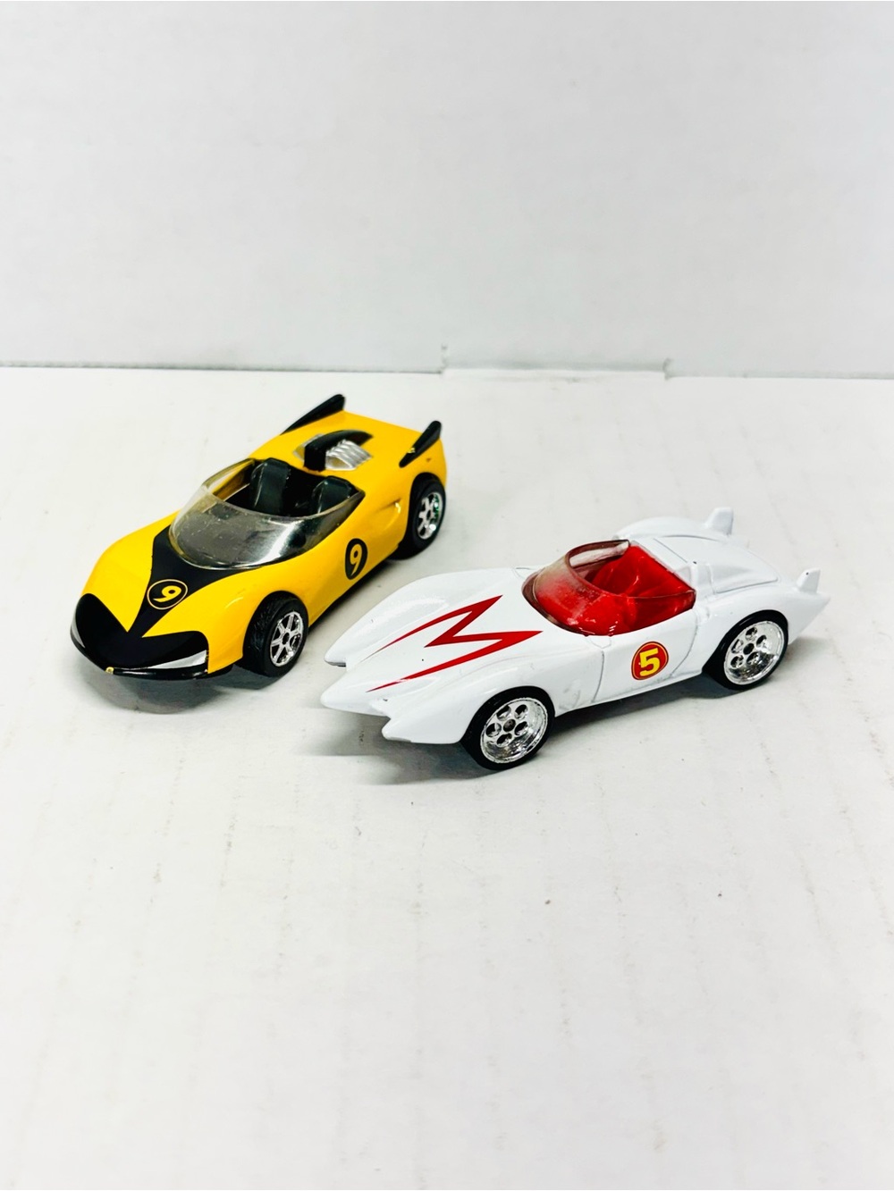 Hot Wheels Diecast Speed Racer 1:64  Mach 5 & Shooting Star Racing Cars Lot Of 2